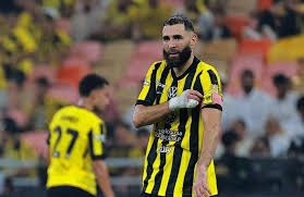 足球比赛中哪些动作最易受伤？