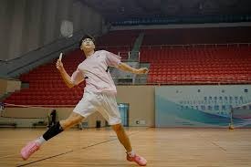 里程悲！詹姆斯达成湖人生涯3500助攻 准三双末节13分难阻惜败